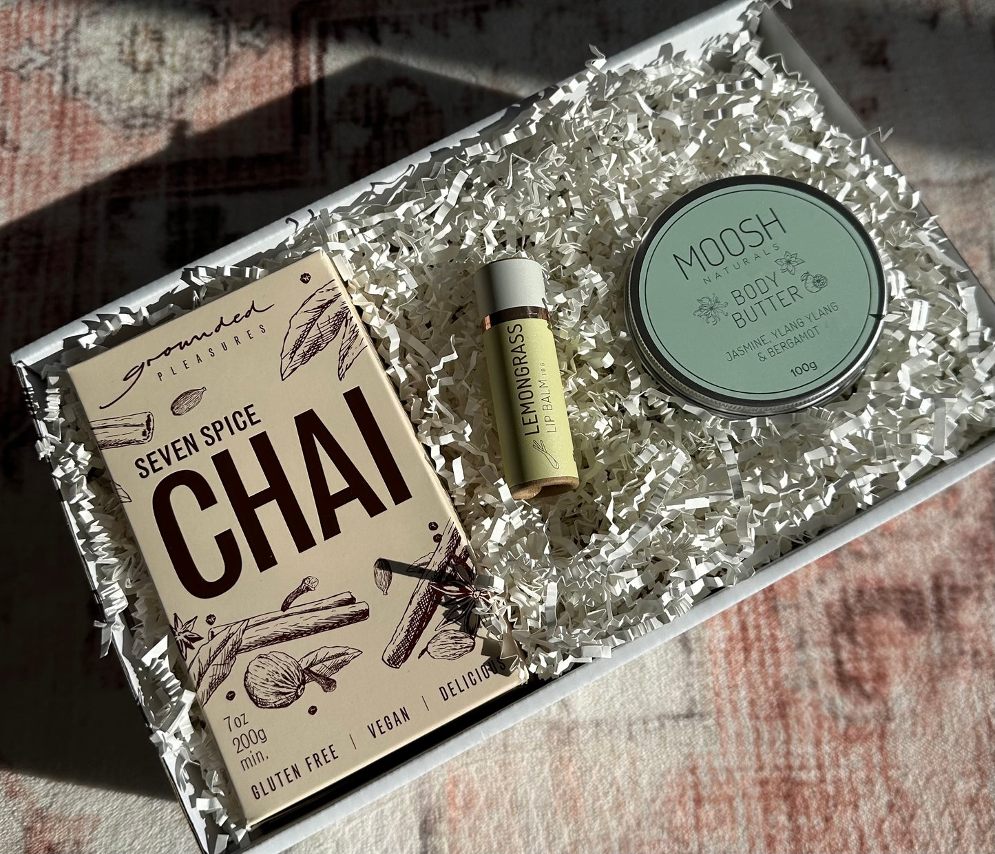 MEDIUM CHRISTMAS GIFT HAMPER